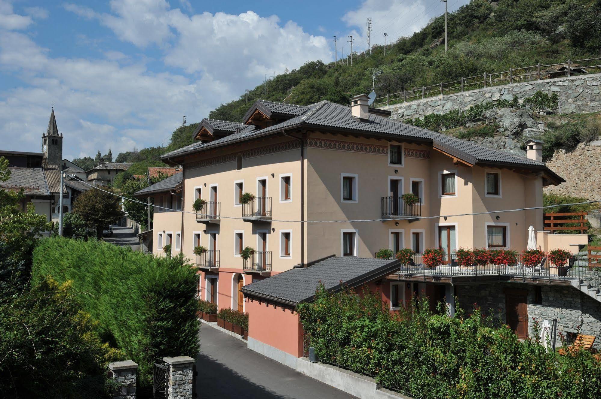 Au Berceau Du Bien-Etre Chambave Exterior foto