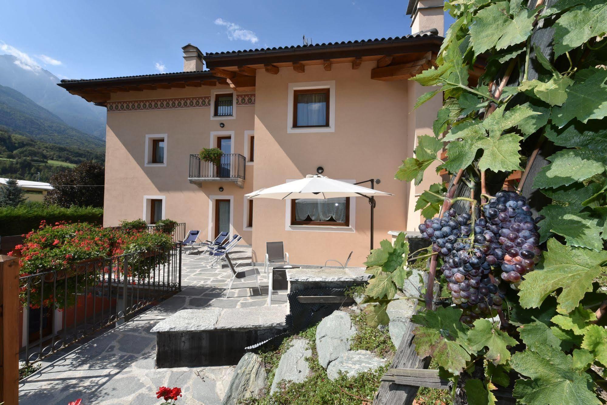 Au Berceau Du Bien-Etre Chambave Exterior foto